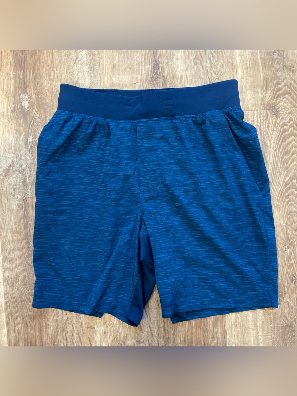 lululemon T.H.E. Linerless Short 7” Mens Small Heather Iron Blue Gym Running